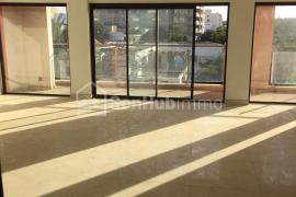 Appartement 6 chambres au Point E