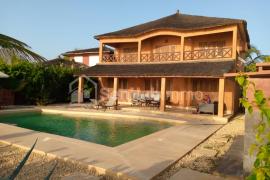 Villa R+1 à vendre à Ngaparou