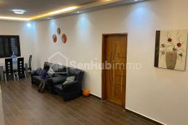 ALMADIES Derrière Philippe Morris