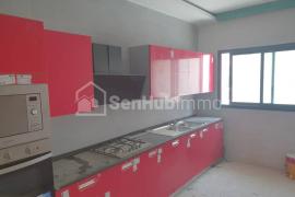 Cite Biagui a vendre Immeuble r+6 tout neuf de 1000m2 Tf individuel