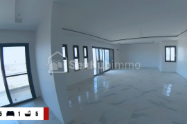 Loft type F6 à Mermoz