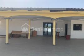 R+2 de 600 m2 à vendre à Saly
