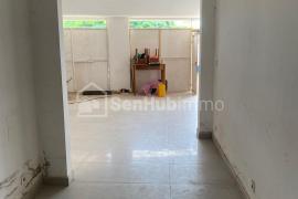 Magasin de 80 m2 à louer à la Zone B