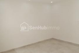 studio à louer au point E