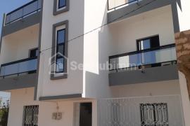IMMEUBLE R+1 DE 2 APPARTEMENTS A VENDRE A NGAPAROU