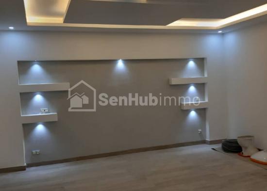 Villa R+3 à vendre aux mamelles