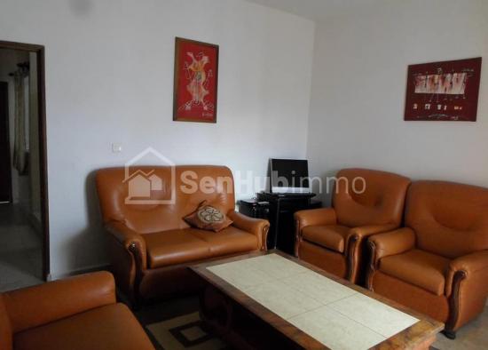 TRES JOLI STUDIO MEUBLE EN BORDURE DE PLAGE