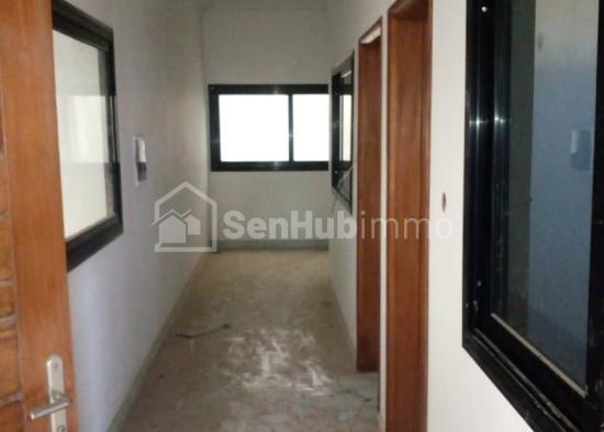 Bureau à louer à Rufisque