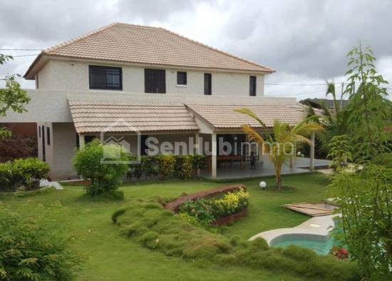 villa meublé à guéréo