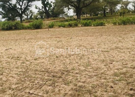 Terrain Agricole de 4286 m² à Sandiara