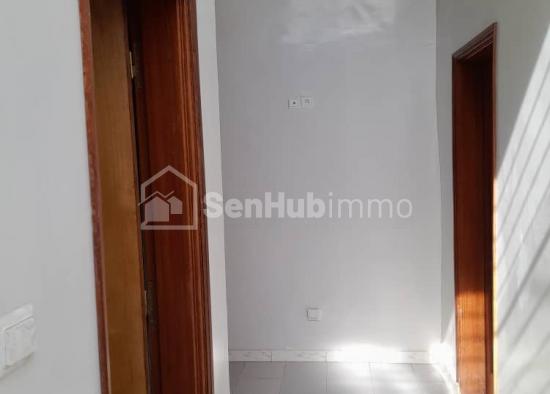 MAISON A LOUER A PETIT MBAO SICAP VILLENEUVE