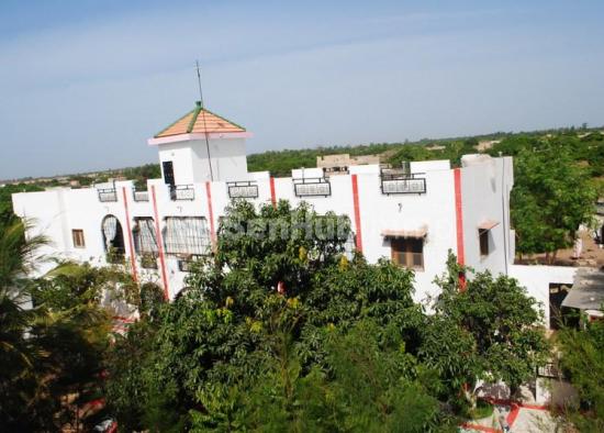 Villa avec École à Bambilor : Un Investissement Exceptionnel !