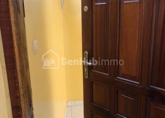 studio à louer aux mamelles