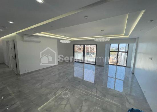 APPARTEMENT F4 A LOUER AUX ALMADIES