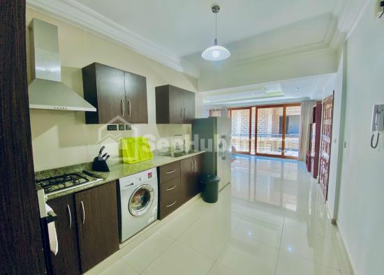 Appartement 2 chambres, 2 salles de bain et grand balcon à Yoff Virage