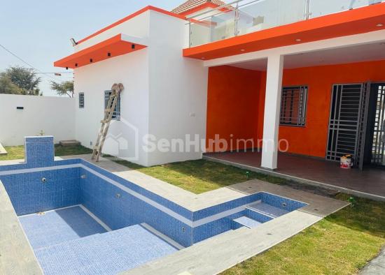 Nouvelle Villa à vendre tout neuf à 5 mn de l'Institut DIAMBAR