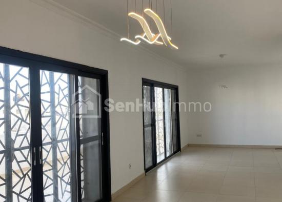 Appartement à louer à Yoff Onomo