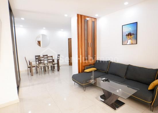 Location Studio/ 7ème Etage au Mariste